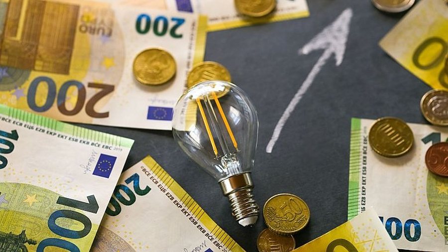 Hyn në fuqi ulja e çmimit të energjisë, zbritja reflektohet në faturat që paguhen në mars